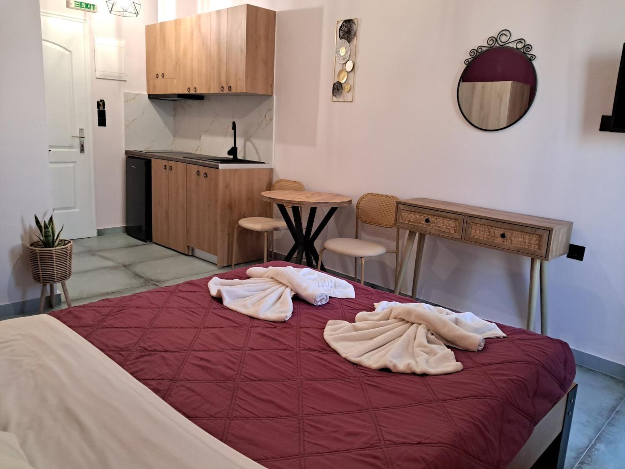 Poppy Beloni Aparthotel Chania  Buitenkant foto